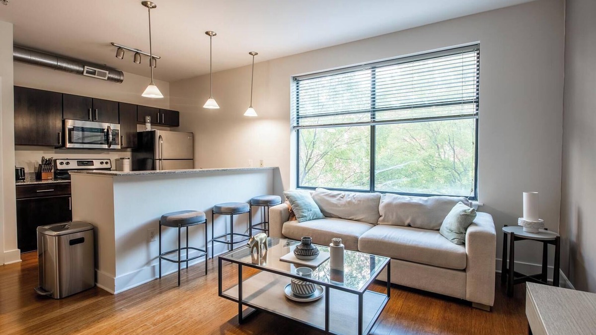 Church Hill Apartment | Landing | Beautiful 1BD, Courtyard, Rooftop Lounge