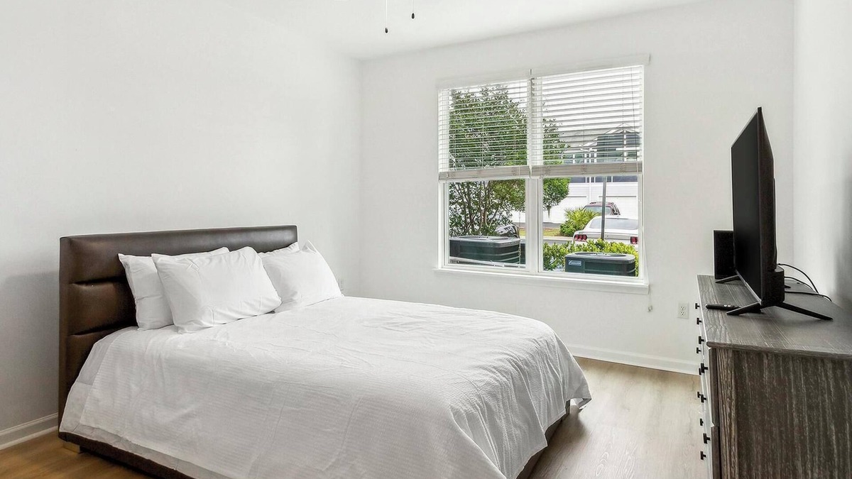 Eden Apartment | Landing | Beautiful 1BD, Gym, Yoga Studio