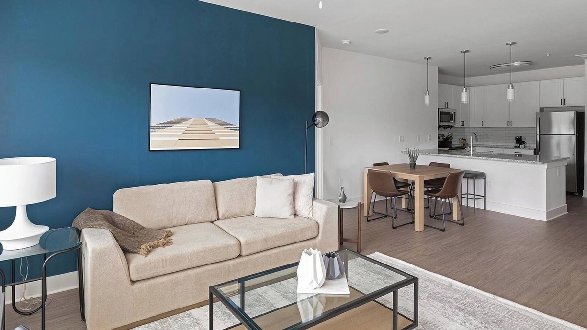 Athens Apartment | Landing | Beautiful 2BD, Gym, Yoga Studio
