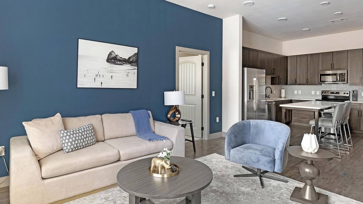 Denton Apartment | Landing | Beautiful 2BD, Gym, Courtyard