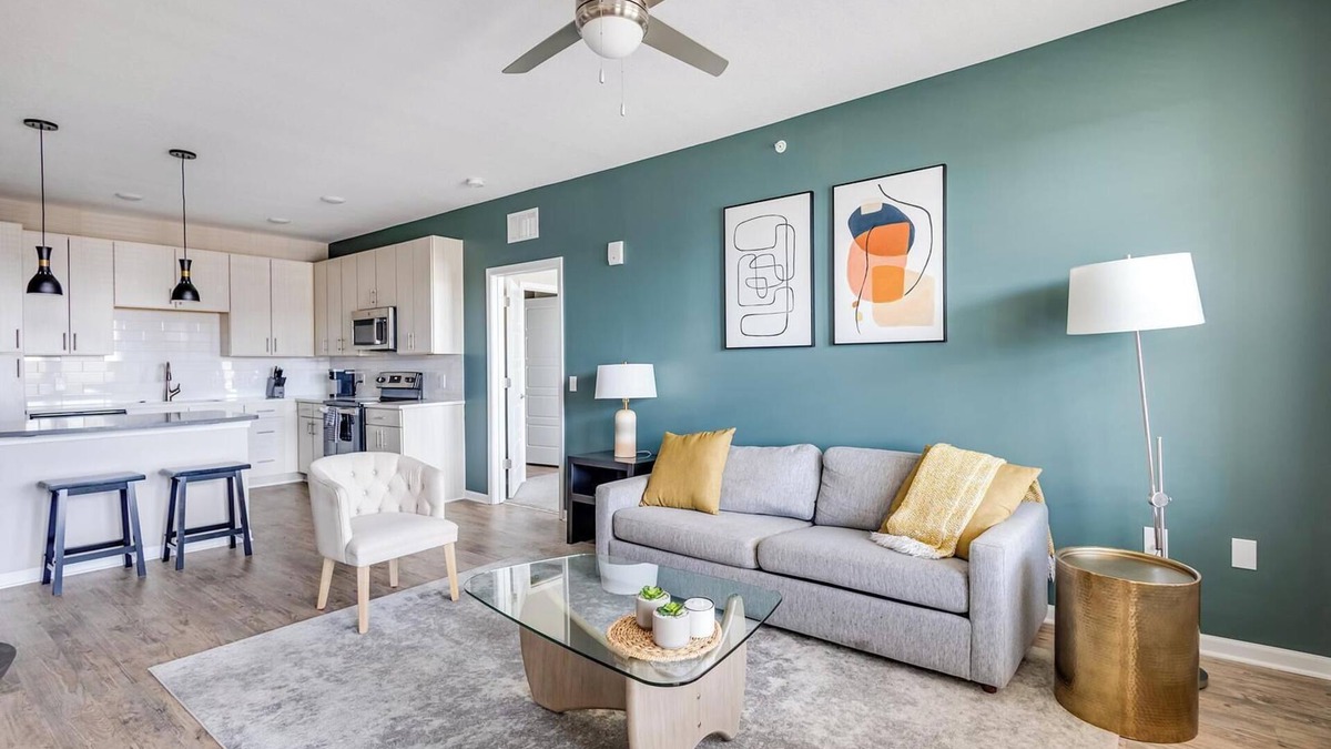 Kenton Apartment | Landing | Beautiful 2BD, Gym, Pool