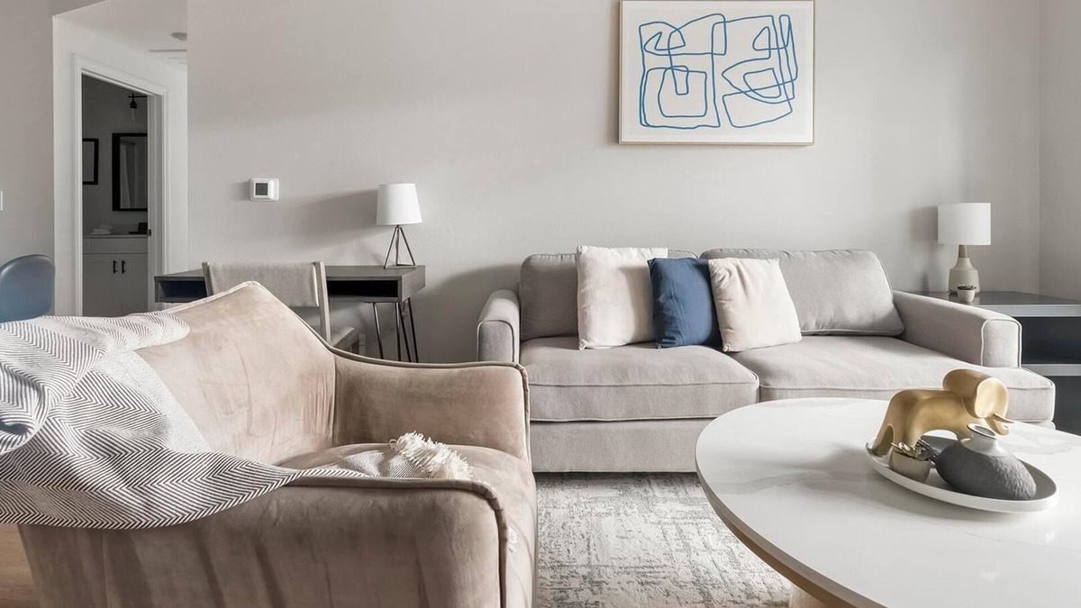 Townsite Apartment | Landing | Beautiful 2BD, Rooftop Lounge, Pool