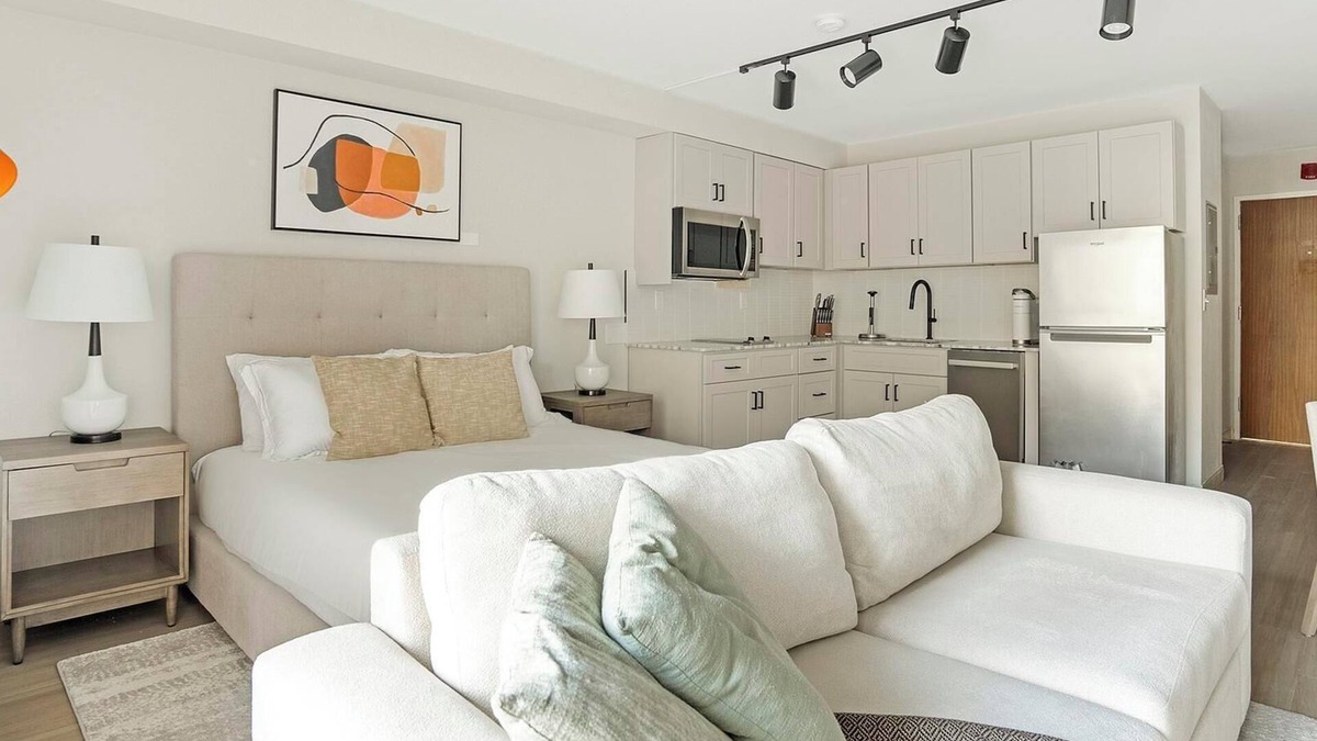 Northeast Raleigh Apartment | Landing | Beautiful Studio, Pool, Gym