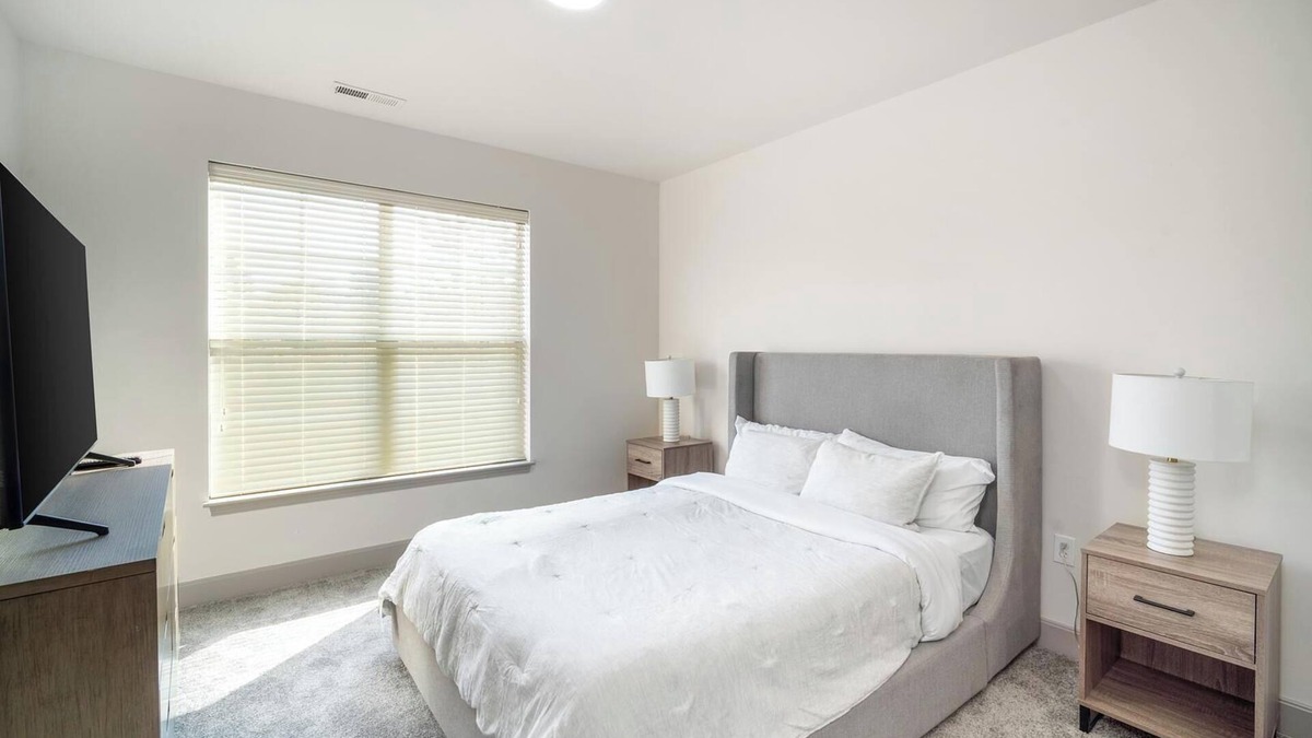 Corryville Apartment | Landing | Chic 1BD, Clubhouse, Pool