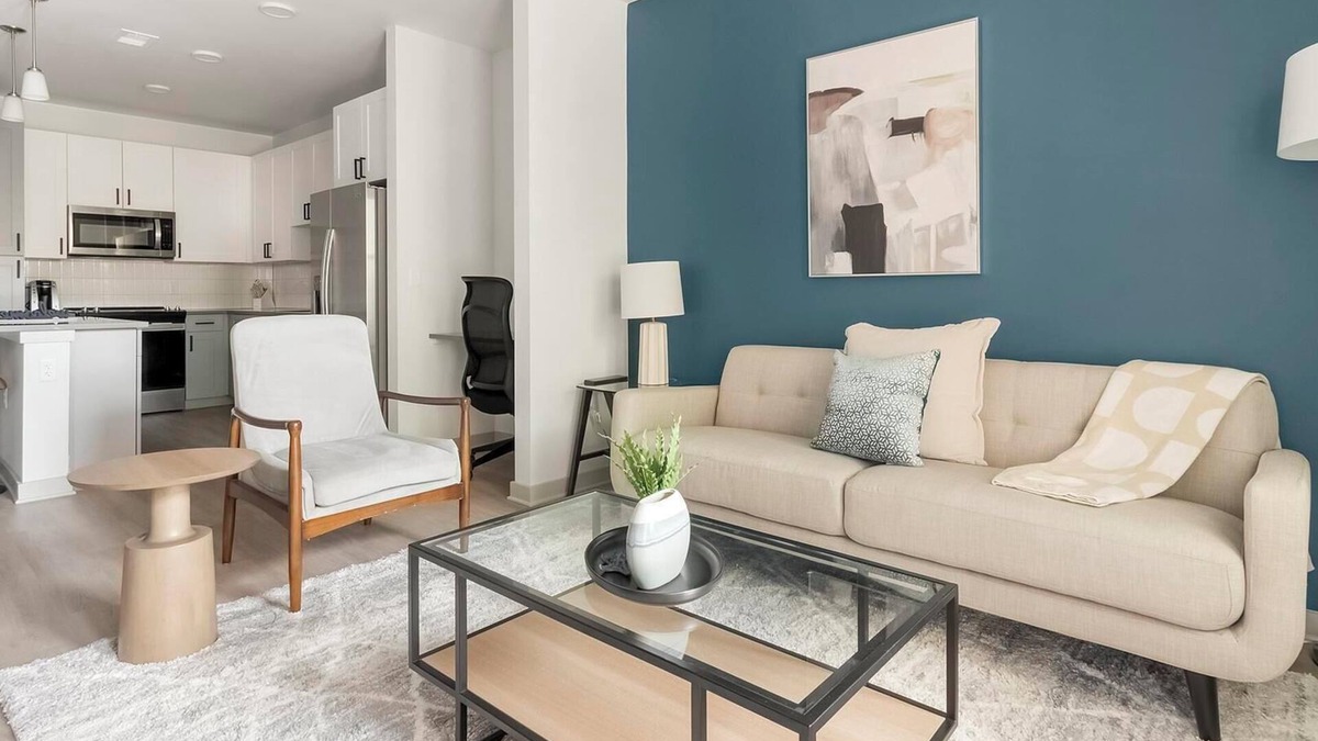 Springfield Apartment | Landing | Chic 1BD, Gym, Courtyard