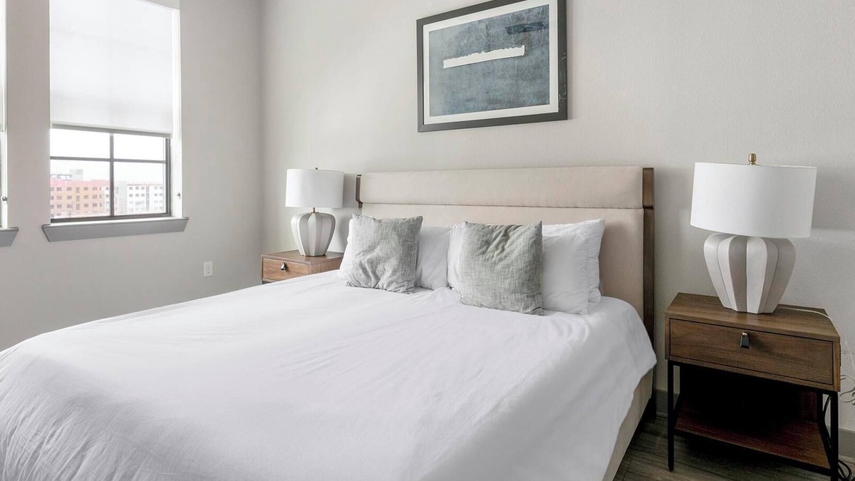 Washington Ave./ Memorial Park Apartment | Landing | Chic 1BD, Rooftop Lounge, Pool