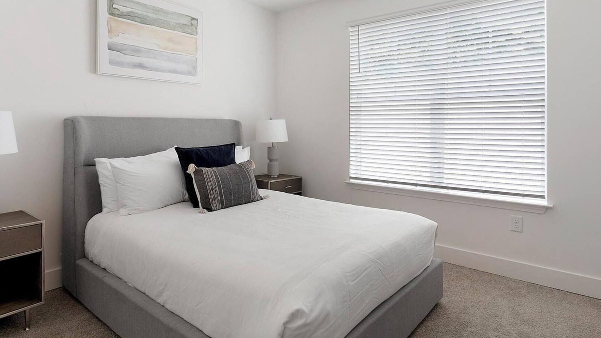 Crestline Heights Apartment | Landing | Chic 1BD, Clubhouse, Gym