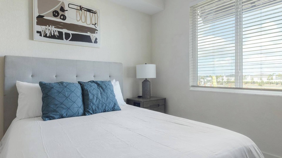 Palmetto Apartment | Landing | Chic 2BD, Clubhouse, Pool