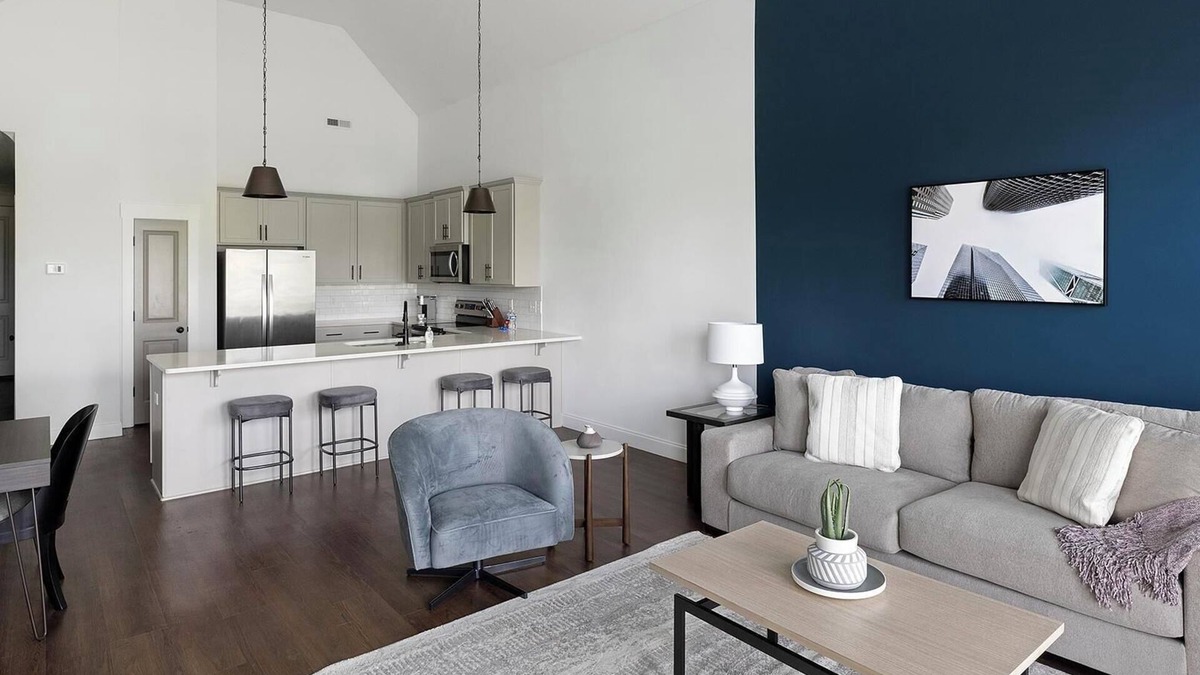 Athens Apartment | Landing | Chic 2BD, Clubhouse, Gym