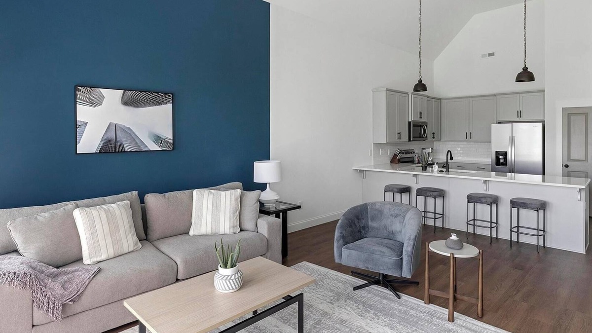 Athens Apartment | Landing | Chic 2BD, Gym, Clubhouse