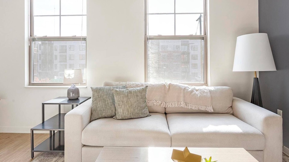 Richmond Apartment | Landing | Incredible 1BD, Gym