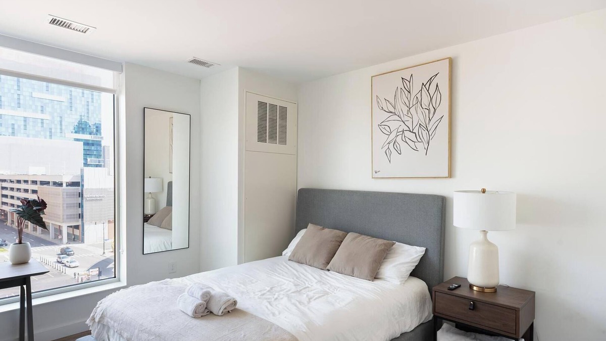 Greektown Historic District Apartment | Landing | Incredible Studio, Clubhouse, Gym