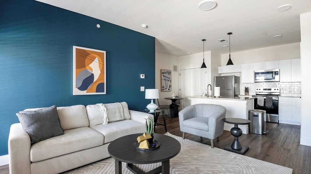 Venus Apartment | Landing | Modern 1BD, Gym, Pool