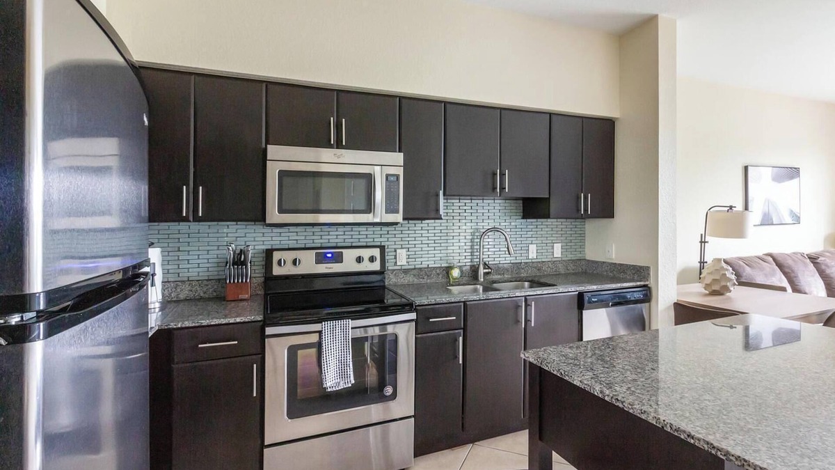 Miramar Apartment | Landing | Modern 1BD, Gym, Clubhouse