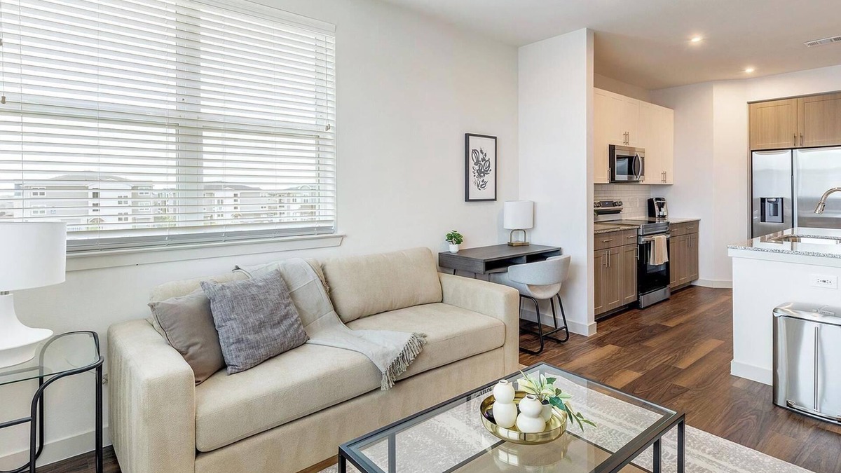 Fate Apartment | Landing | Modern 1BD, Pool, Clubhouse