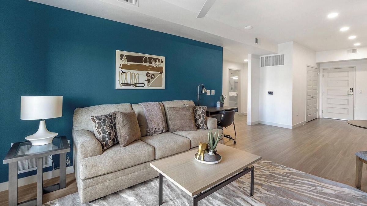 North Mountain Apartment | Landing | Modern 1BD, Pool, Gym