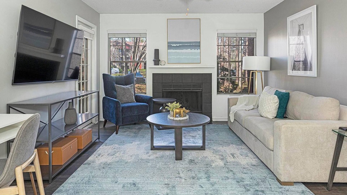 Sunbeam Apartment | Landing | Spectacular 1BD, Courtyard, Pool