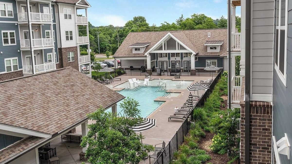 Antioch Apartment | Landing | Spectacular 1BD, Gym, Pool