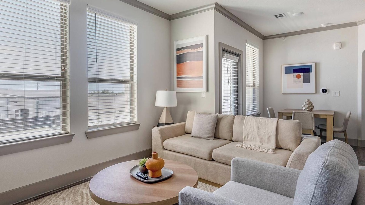 Manor Apartment | Landing | Spectacular 1BD, Clubhouse, Courtyard