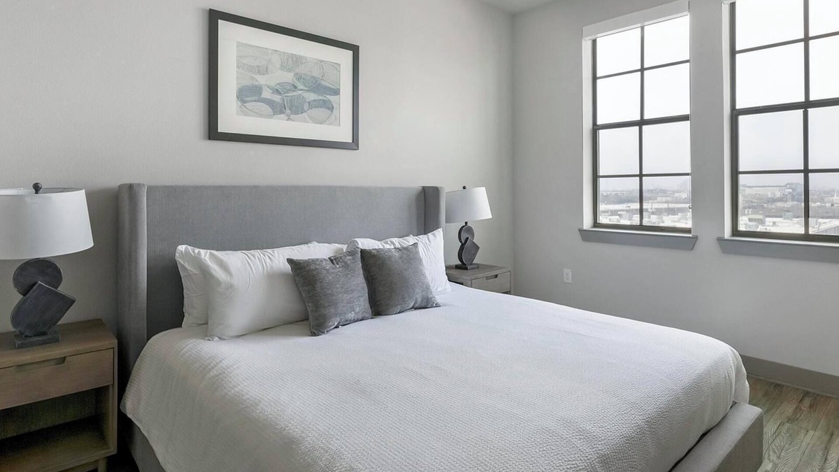 Washington Ave./ Memorial Park Apartment | Landing | Spectacular 1BD, Rooftop Lounge, Pool