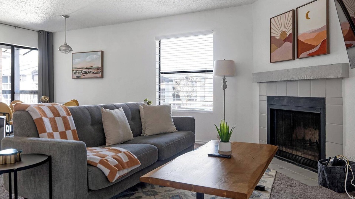 Windsor Park Apartment | Landing | Spectacular 2BD, Gym