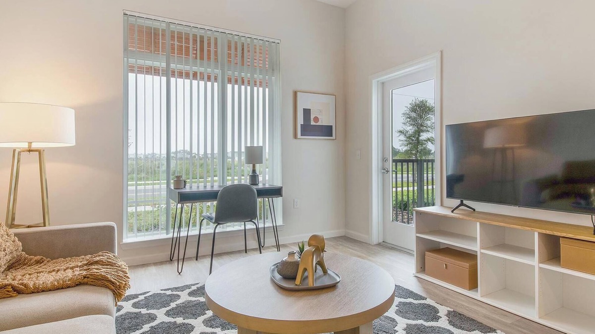 Florida Center Apartment | Landing | Spectacular 2BD, Clubhouse, Pool