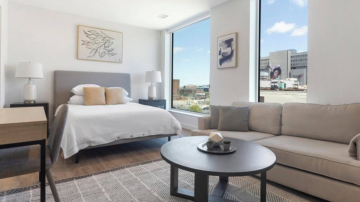Greektown Historic District Apartment | Landing | Spectacular Studio, Clubhouse, Gym