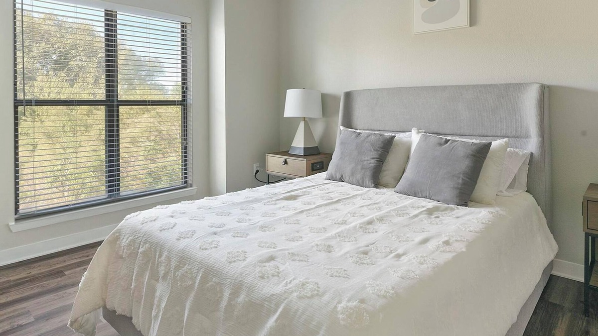 Katy Apartment | Landing | Stunning 1BD, Courtyard, Clubhouse