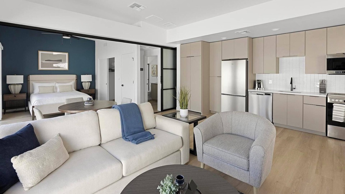 North Mountain Apartment | Landing | Stunning 1BD, Game Room, Clubhouse