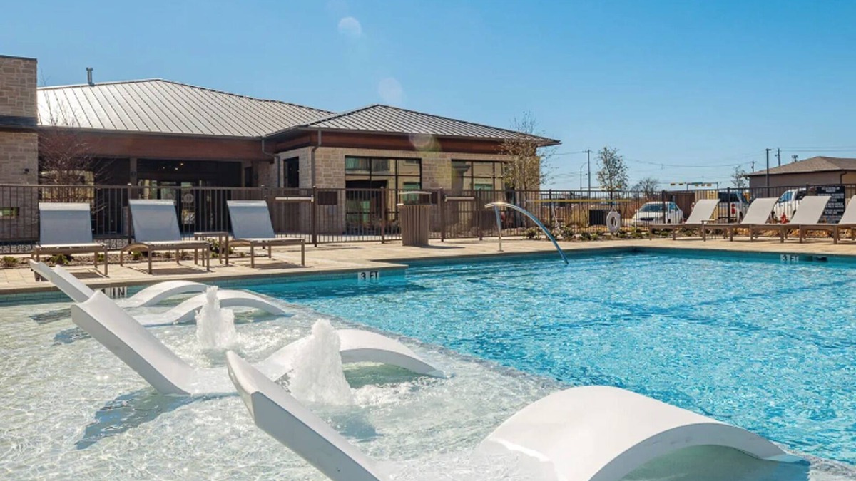 Austin Apartment | Landing | Stunning 1BD, Pool, Clubhouse