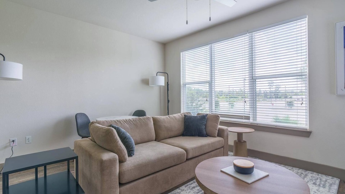 Conroe Apartment | Landing | Stunning 1BD, Pool, Yoga Studio