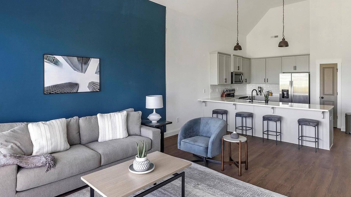 Athens Apartment | Landing | Stunning 2BD, Gym, Clubhouse