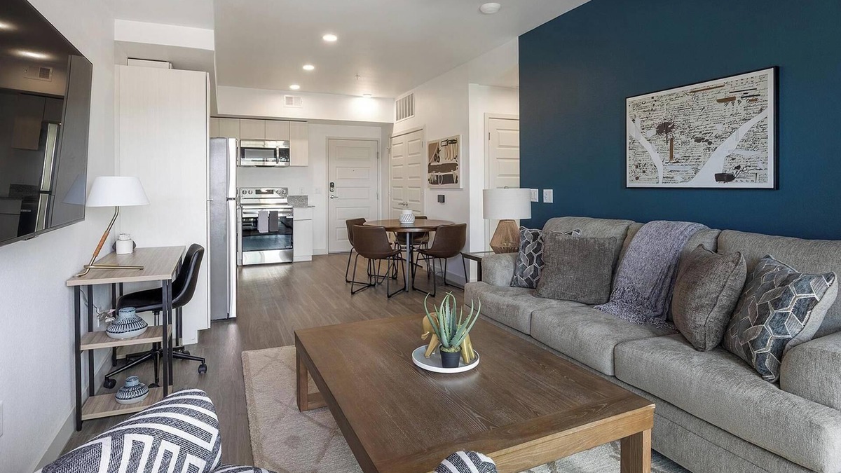 North Mountain Apartment | Landing | Stunning 2BD, Pool, Gym