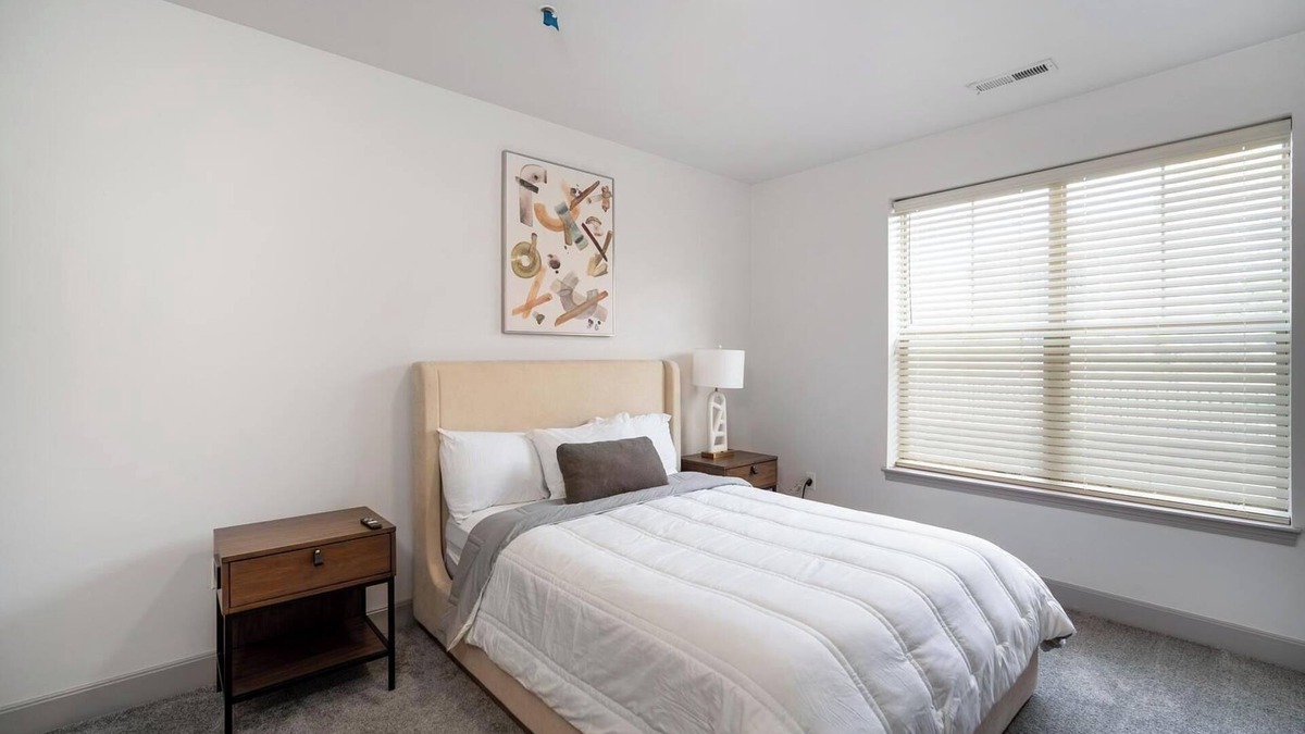 Corryville Apartment | Landing | Stunning 2BD, Clubhouse, Pool