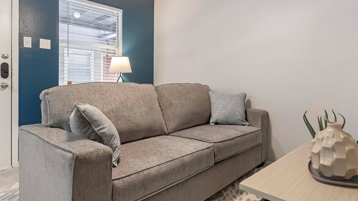 Southside Apartment | Landing | Stunning Studio, Gym, Clubhouse