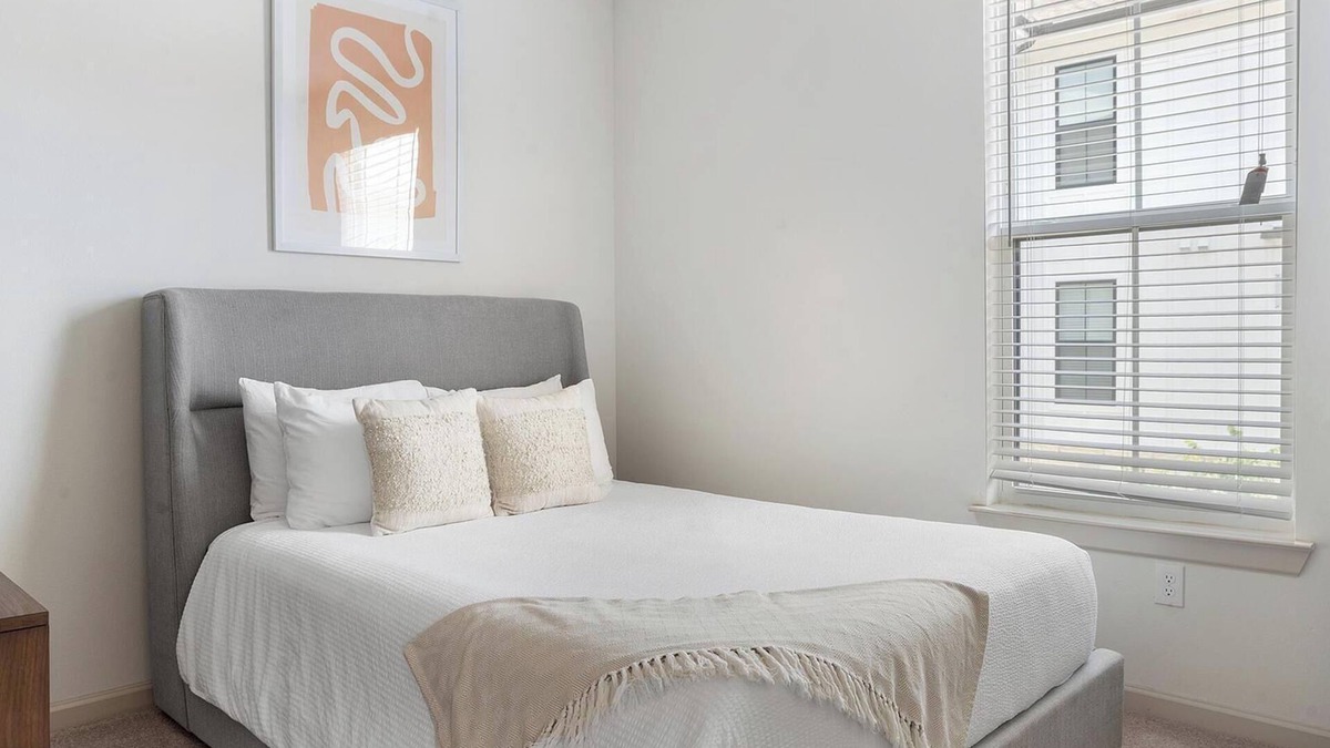Pflugerville Apartment | Landing | Stylish 1BD, Game Room, Courtyard