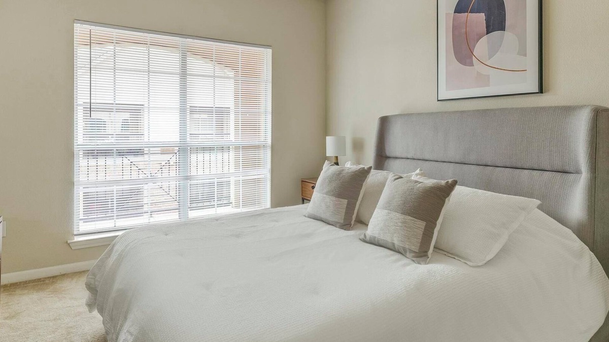Southbelt/Ellington Apartment | Landing | Stylish 1BD, Clubhouse, Pool