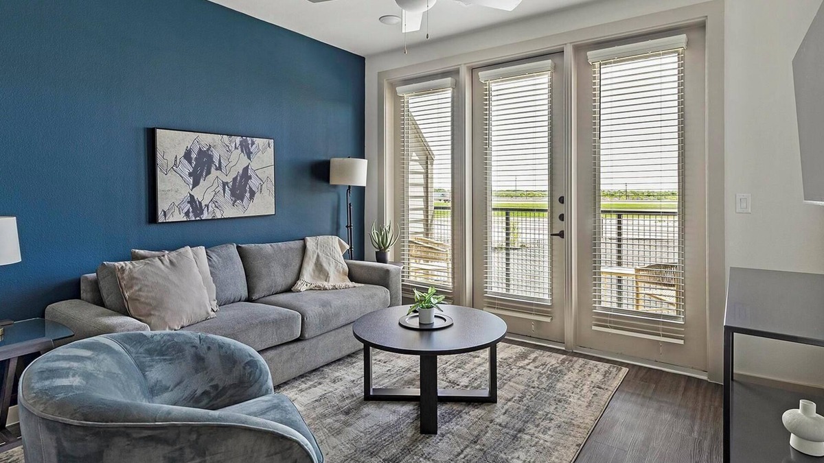 Anna Apartment | Landing | Stylish 1BD, Gym, Yoga Studio