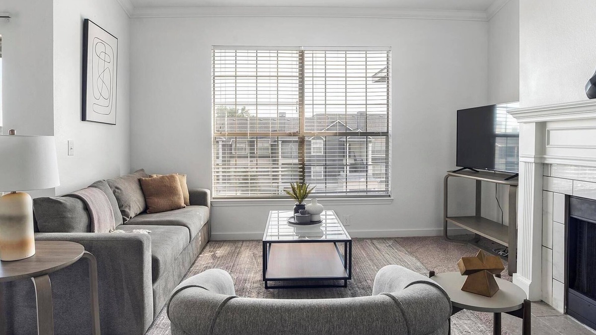 McNeil Apartment | Landing | Stylish 1BD, Pool, Clubhouse