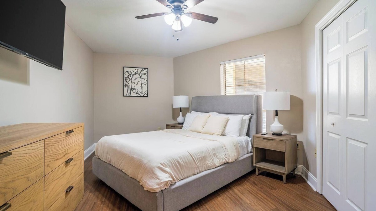 Mid City North Apartment | Landing | Stylish 2BD, Pool, Gym