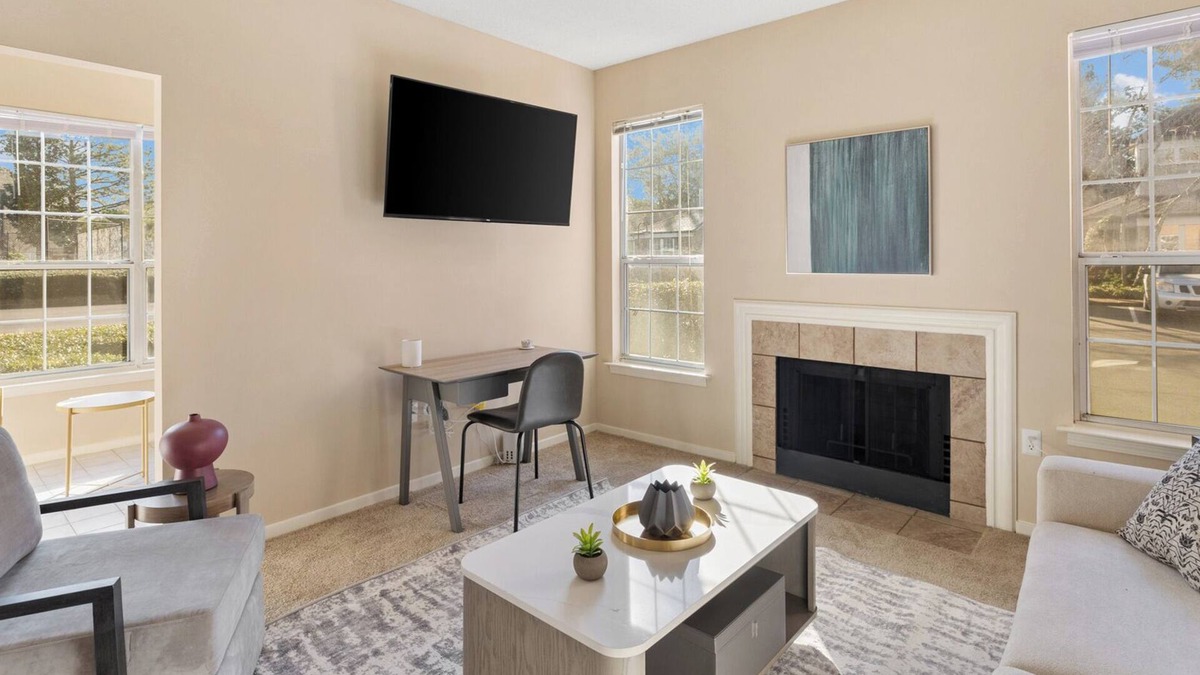Germantown Apartment | Landing | Stylish 2BD, Gym, Tennis Court