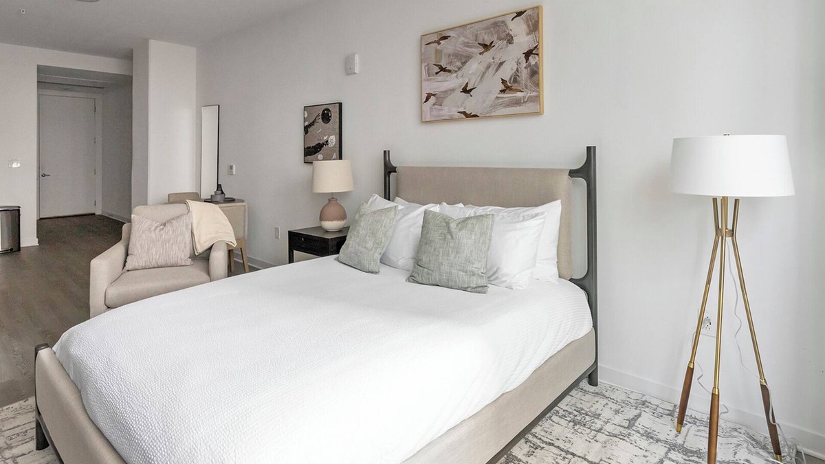 Five Points South Apartment | Landing | Stylish Studio, Pool, Rooftop Lounge