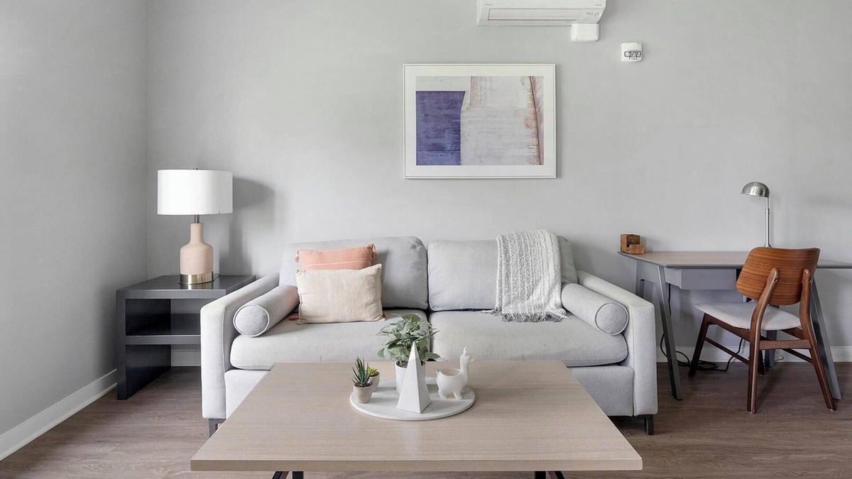 Nashville Apartment | Landing | Stylish Studio, Pool, Gym