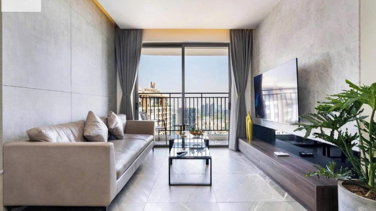 Hang Xanh Hotel | Landmark 81 Skyline VIP