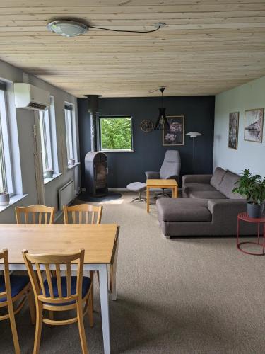 Gram House | Landstedet