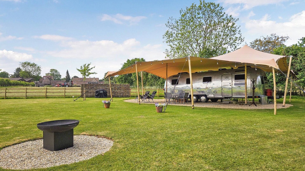 Gastard Cottage | Lanes End Farm Airstream