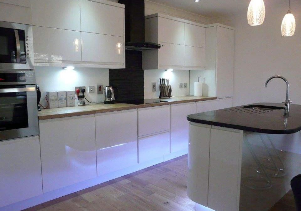 Wick House | Langley Cottage with patio, spacious rooms - part of Langley Serviced Apartments several properties in Wick