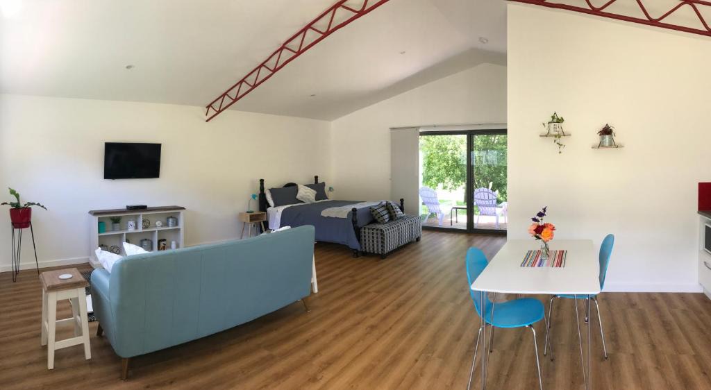 Port Campbell Apartment | Langleys Port Campbell Hobby Farm