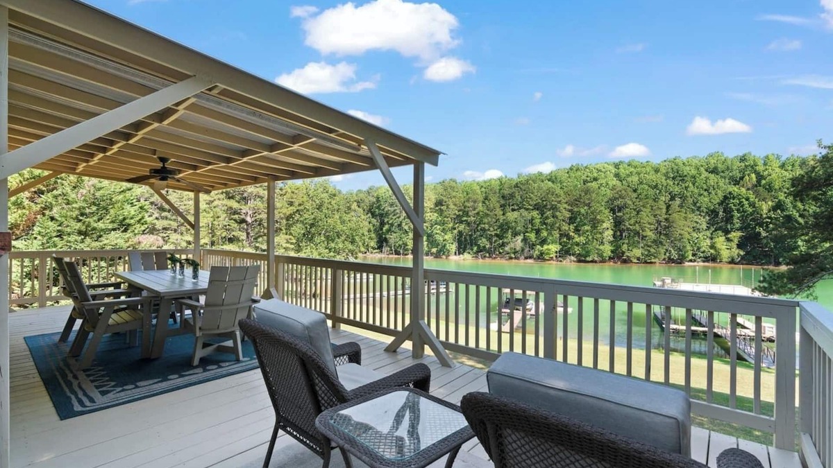 Cumming House | Lanier Lake House 30+ nights