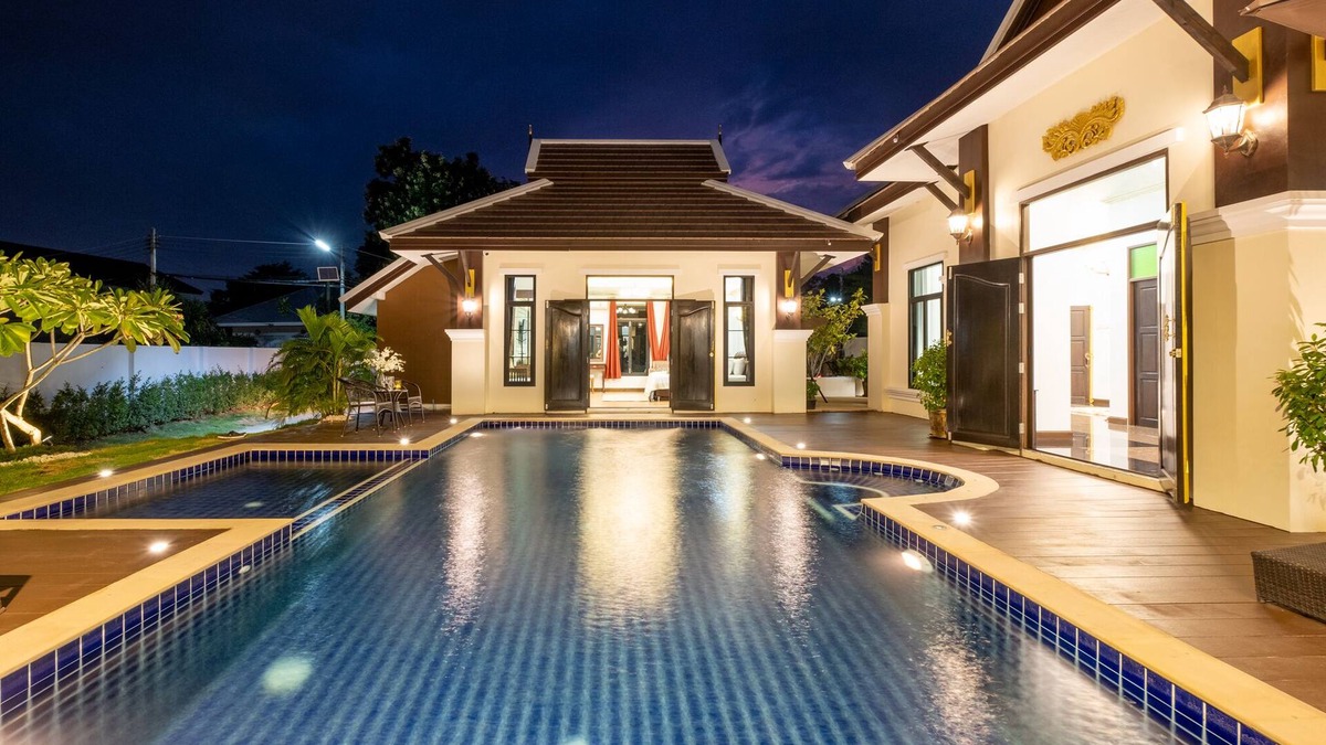 Mae Hia Villa | Lanna Kamin Pool Villa Airport